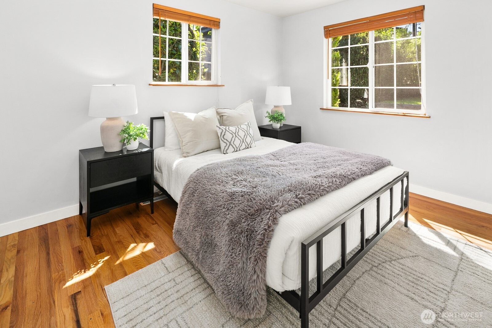 3413 48th Avenue SW, Seattle, WA 98116