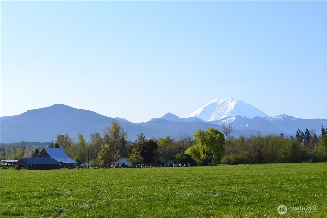 438 Riley Court E, Enumclaw, WA 98022