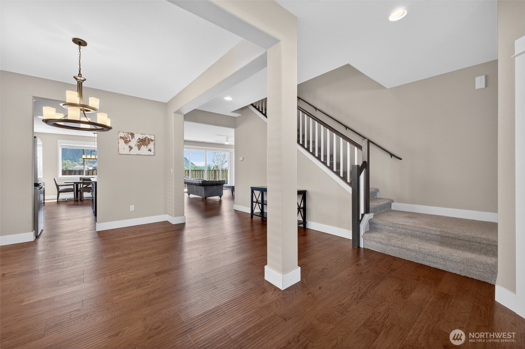 438 Riley Court E, Enumclaw, WA 98022