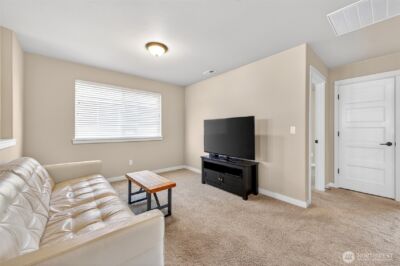 438 Riley Court E, Enumclaw, WA 98022 - Photo 16