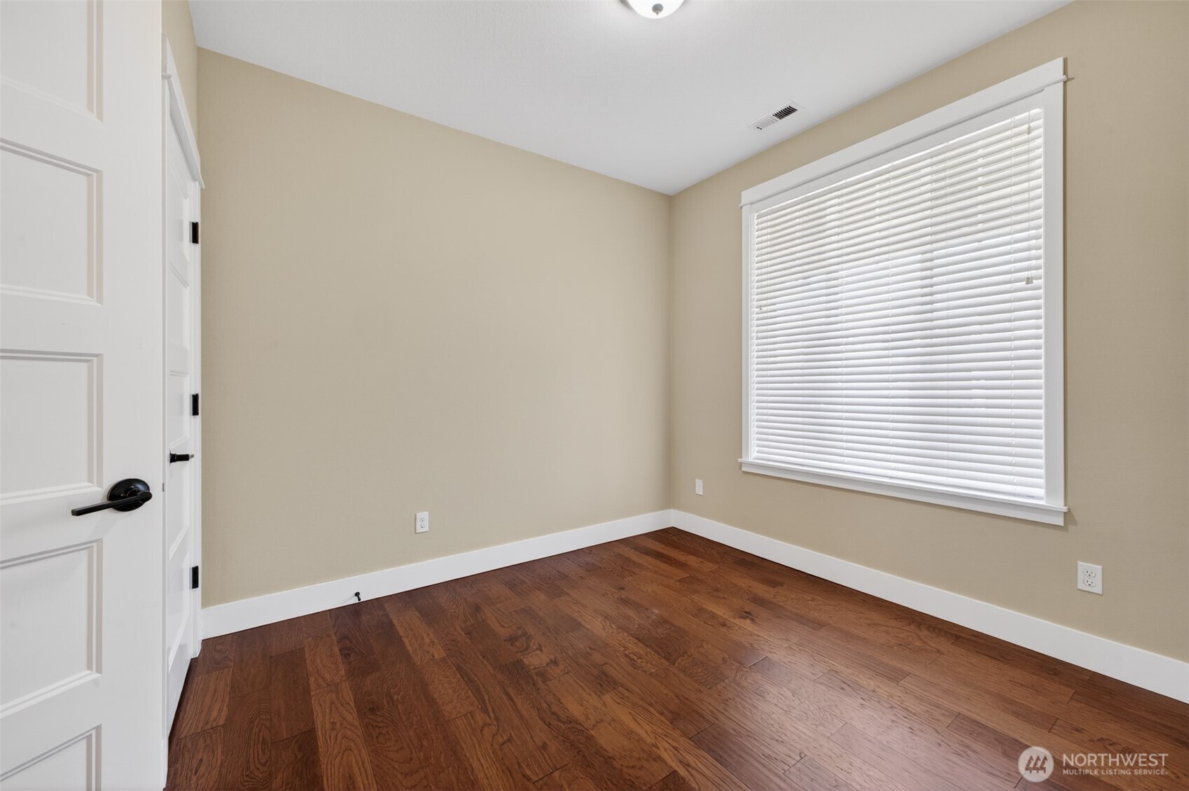 438 Riley Court E, Enumclaw, WA 98022