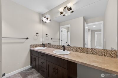 438 Riley Court E, Enumclaw, WA 98022 - Photo 25