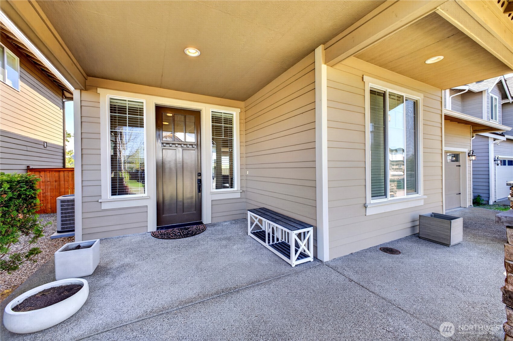 438 Riley Court E, Enumclaw, WA 98022