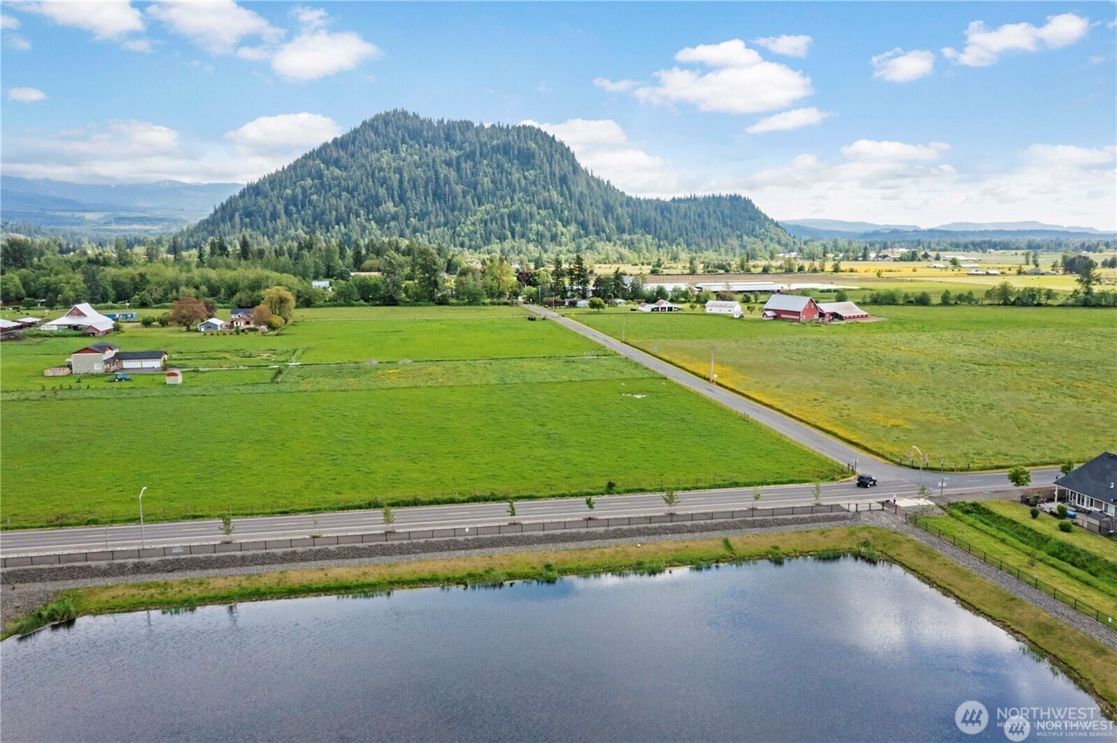 438 Riley Court E, Enumclaw, WA 98022
