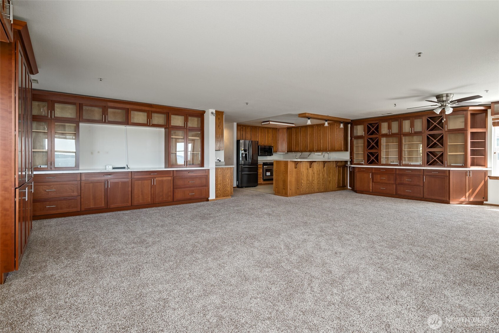 651 SE Bayshore Drive #E102, Oak Harbor, WA 98277
