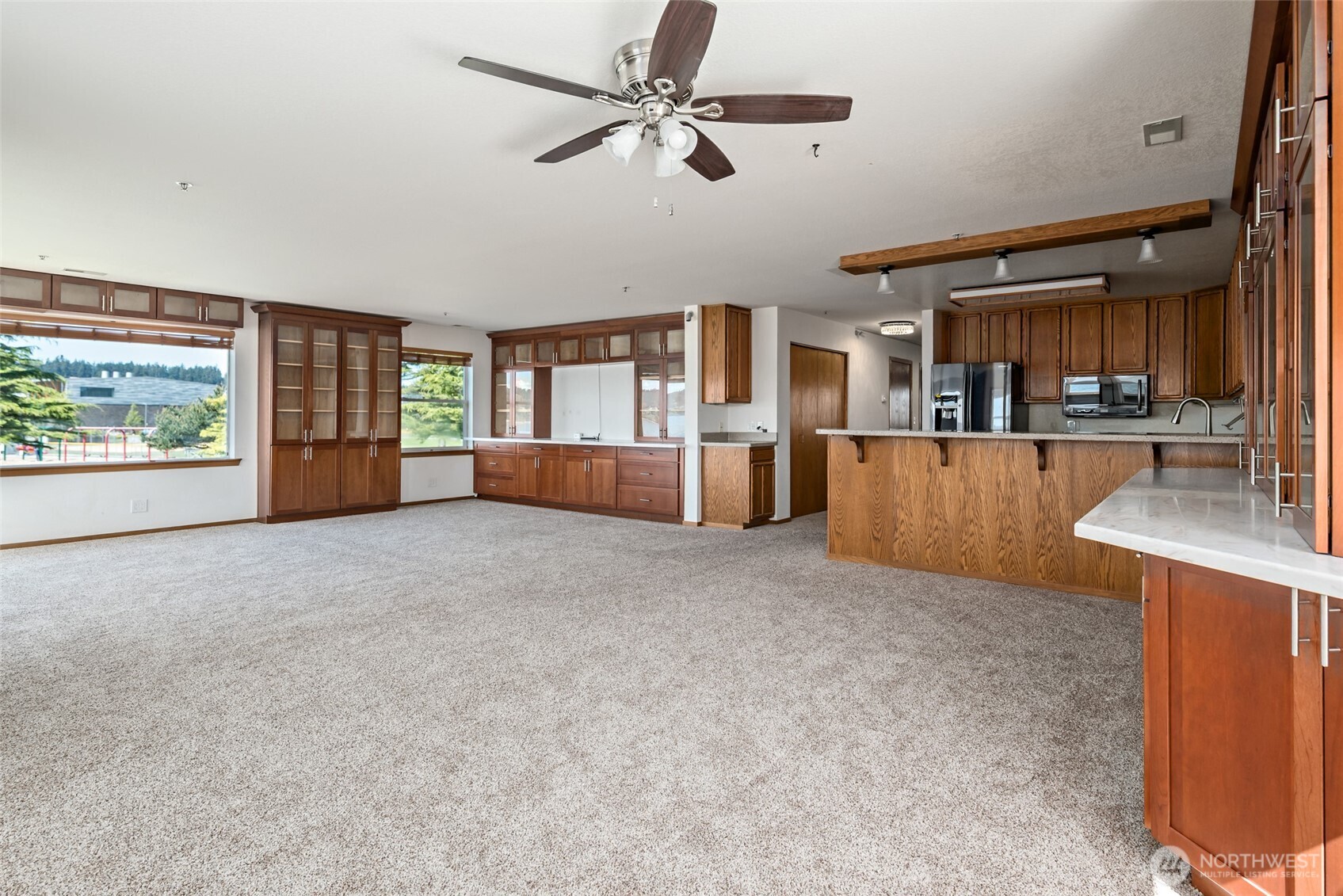 651 SE Bayshore Drive #E102, Oak Harbor, WA 98277