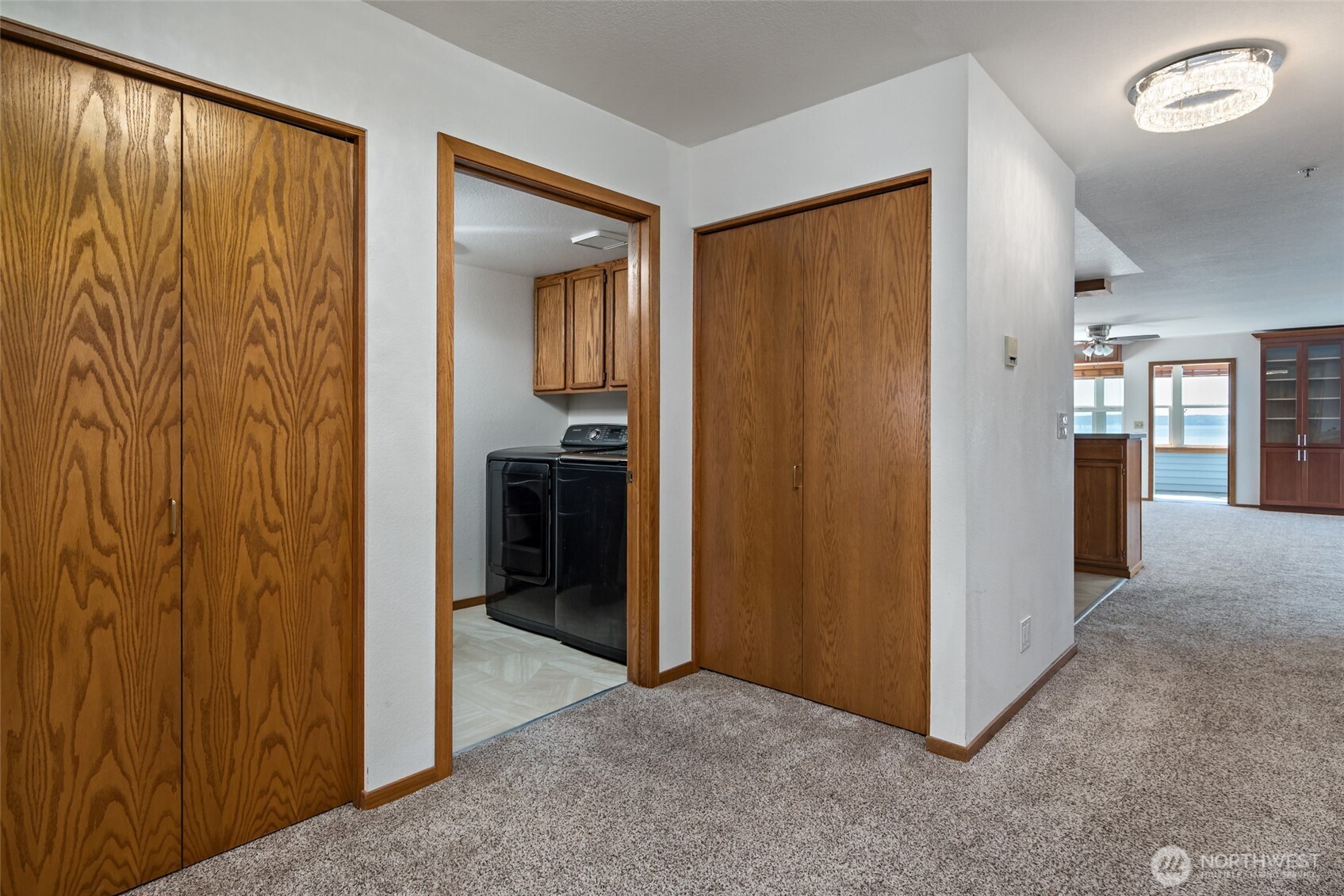 651 SE Bayshore Drive #E102, Oak Harbor, WA 98277