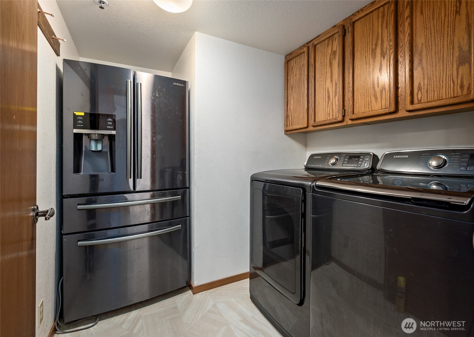 651 SE Bayshore Drive #E102, Oak Harbor, WA 98277