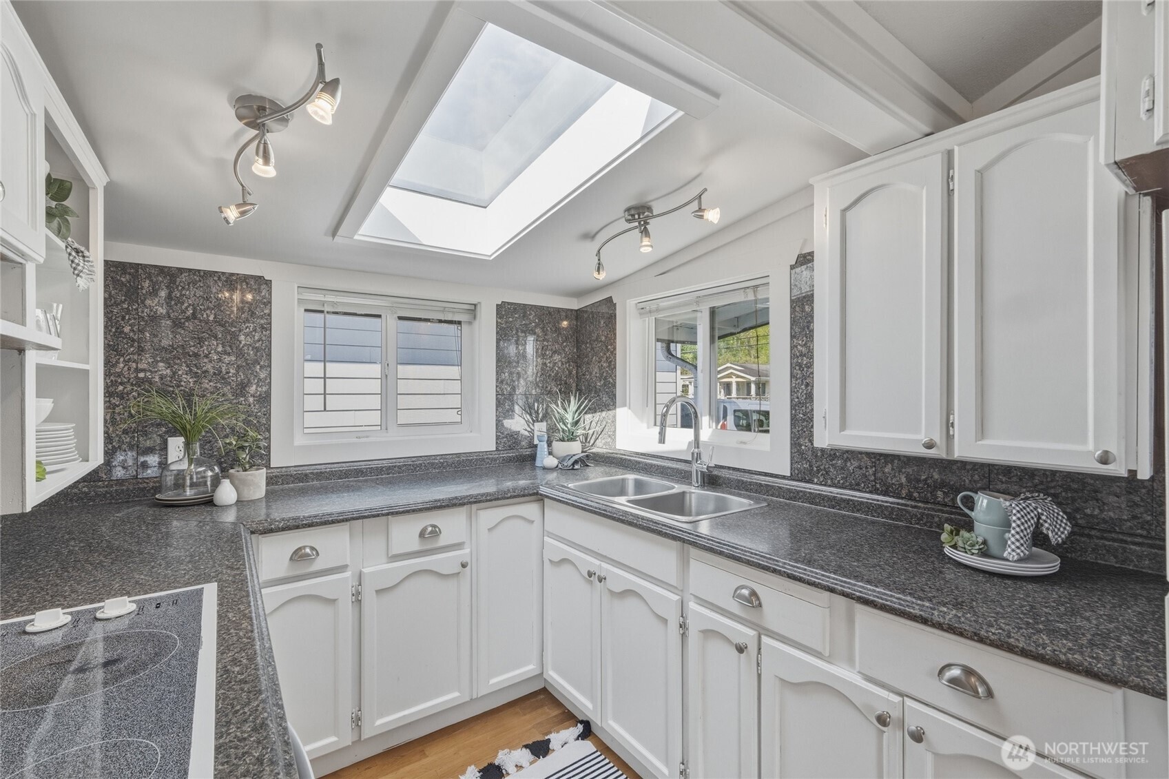 7403 Sunset Drive , Blaine, WA 98230