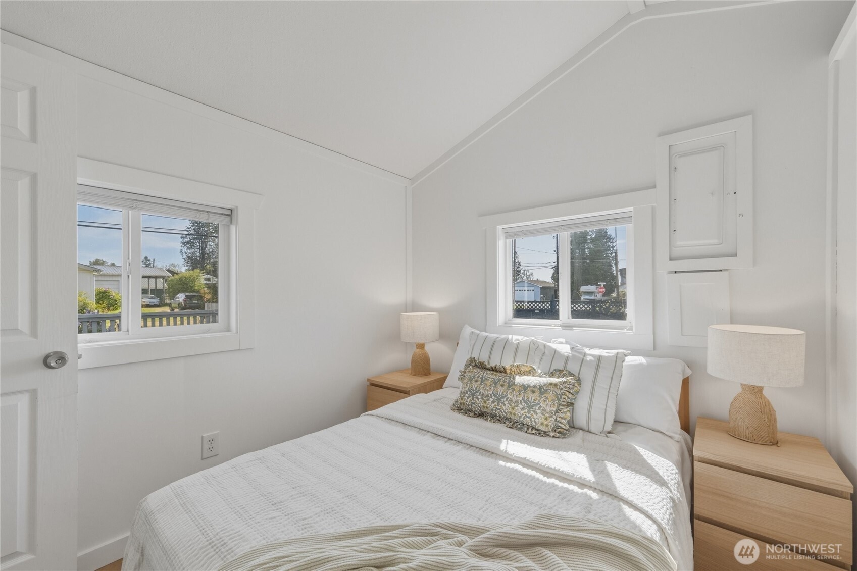 7403 Sunset Drive , Blaine, WA 98230