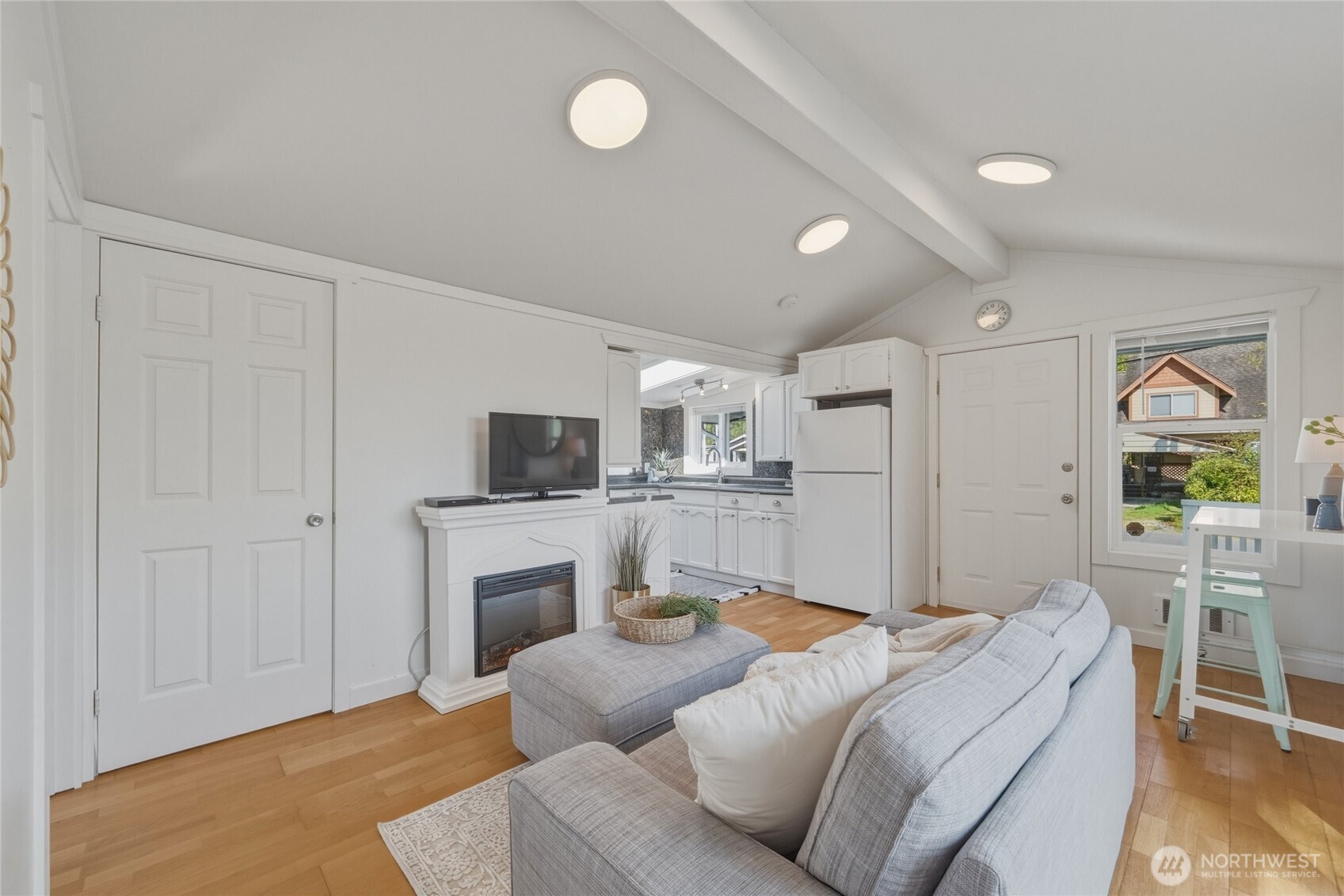 7403 Sunset Drive , Blaine, WA 98230
