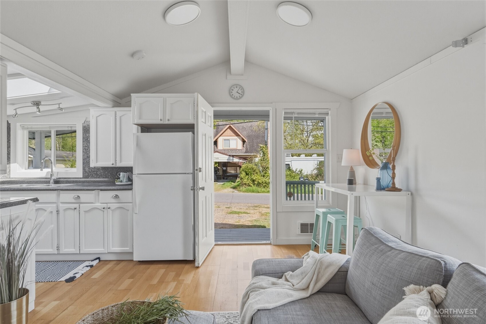 7403 Sunset Drive , Blaine, WA 98230