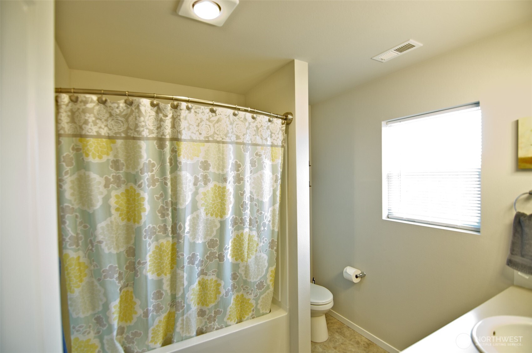 6717 281st Place NW, Stanwood, WA 98292-4541