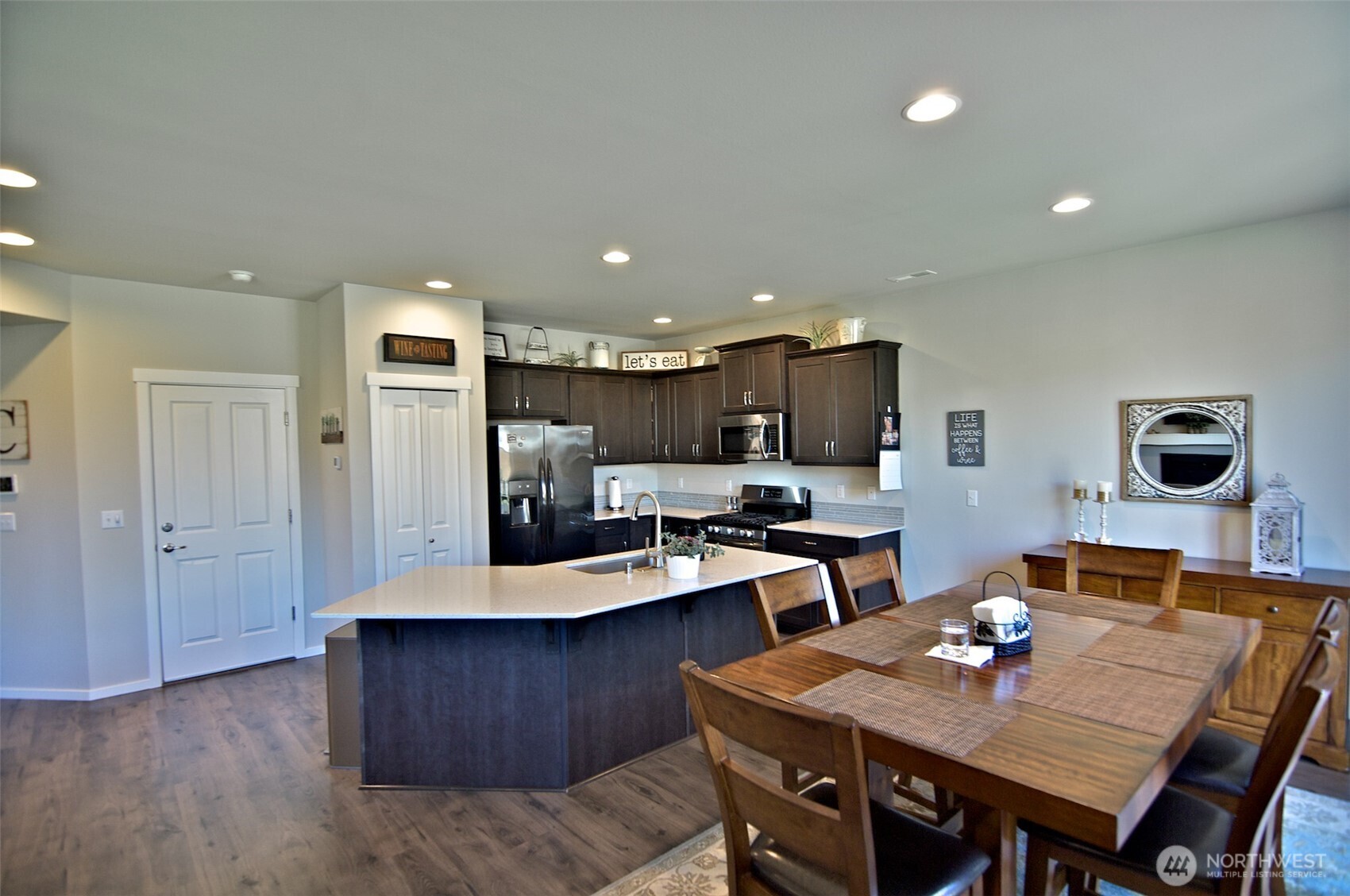 6717 281st Place NW, Stanwood, WA 98292-4541