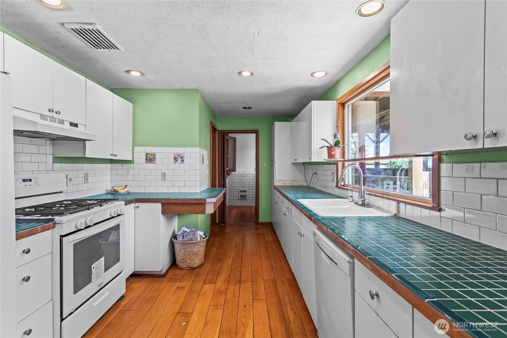 3701 N Whitman Street , Tacoma, WA 98407