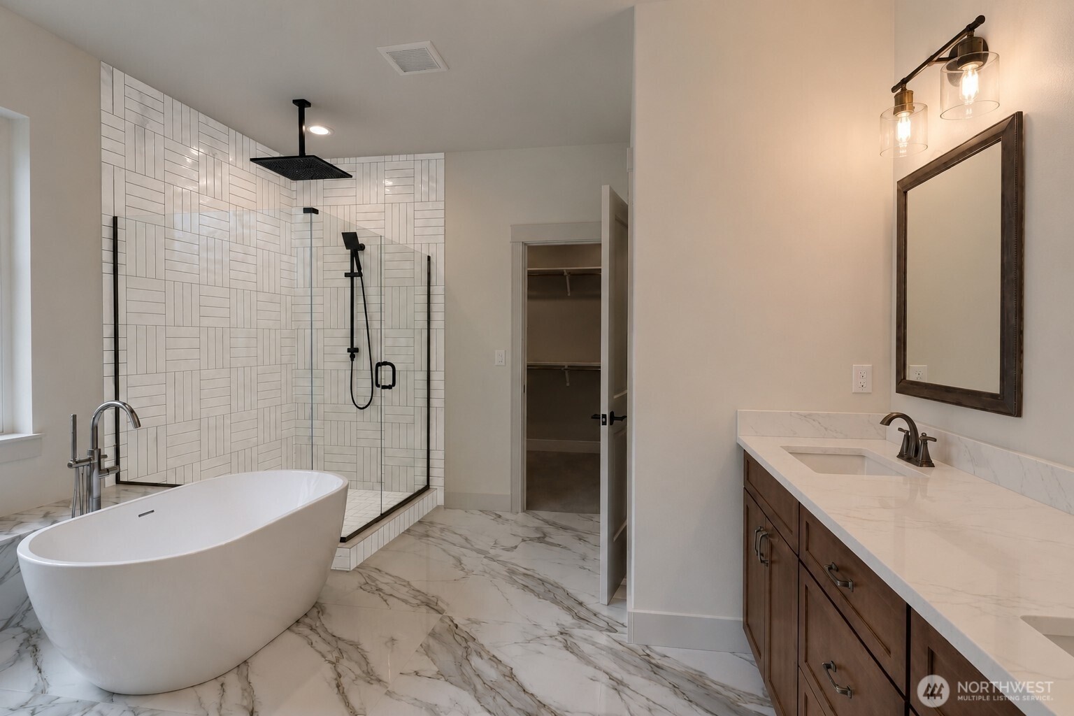 6639 Shadow Creek Lane NE, Olympia, WA 98516
