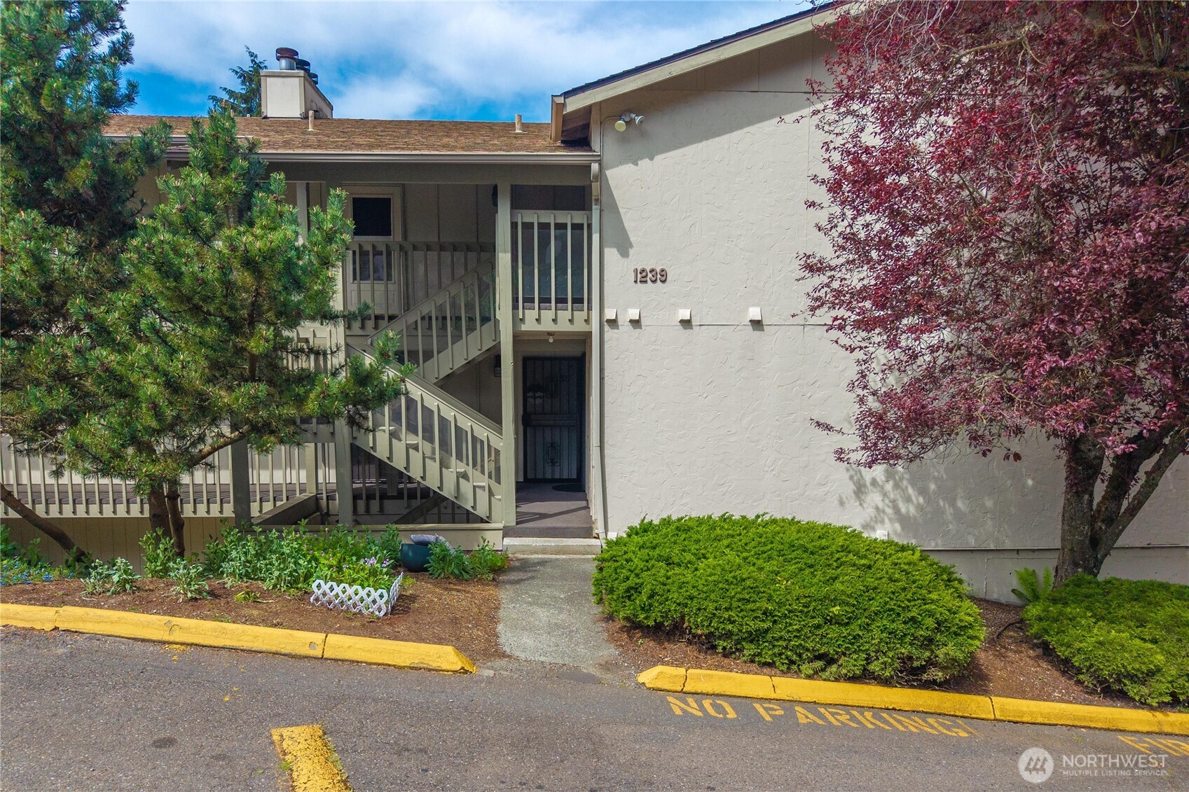 1239 SW 132nd Lane #823, Burien, WA 98146