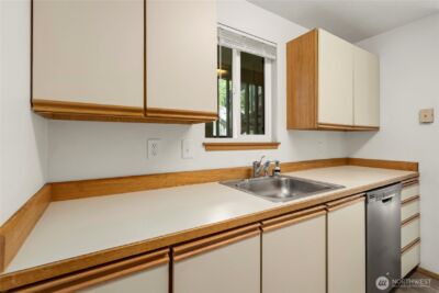 1239 SW 132nd Lane #823, Burien, WA 98146 - Photo 5