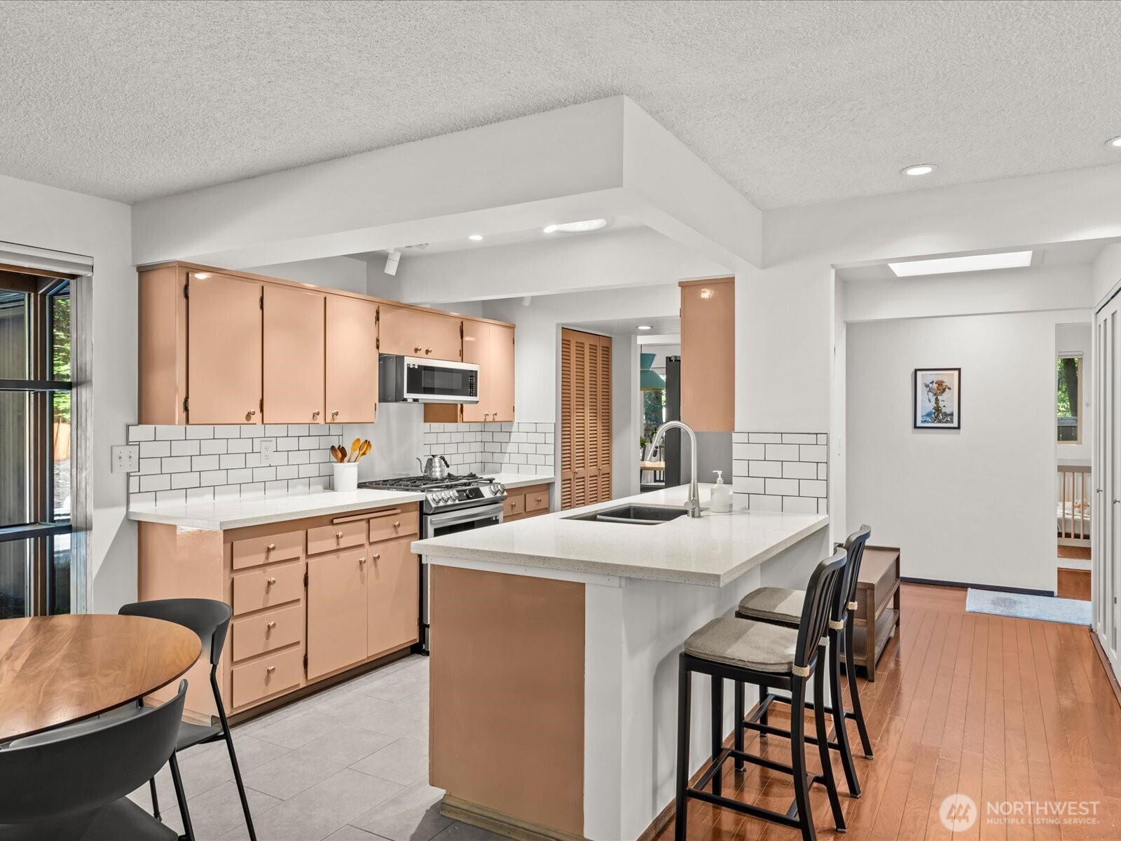 5925 NE 202nd Lane , Kenmore, WA 98208-8508
