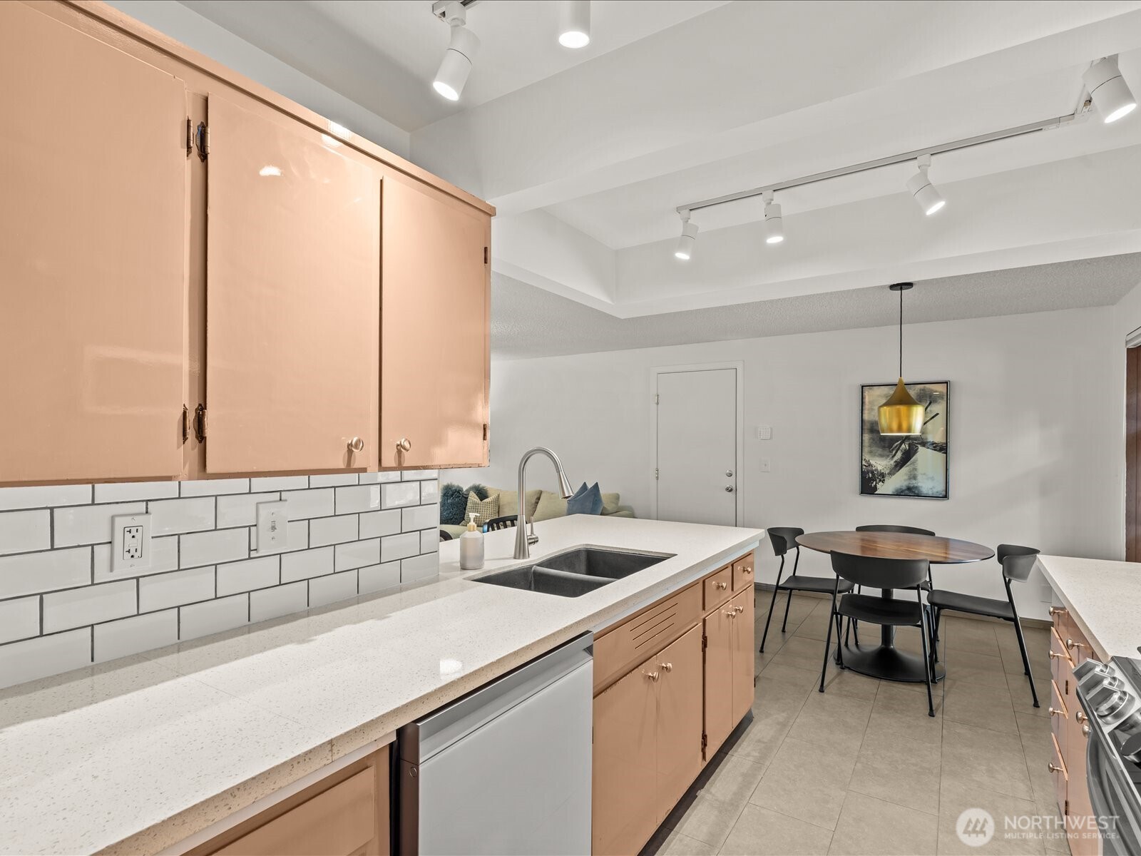5925 NE 202nd Lane , Kenmore, WA 98208-8508
