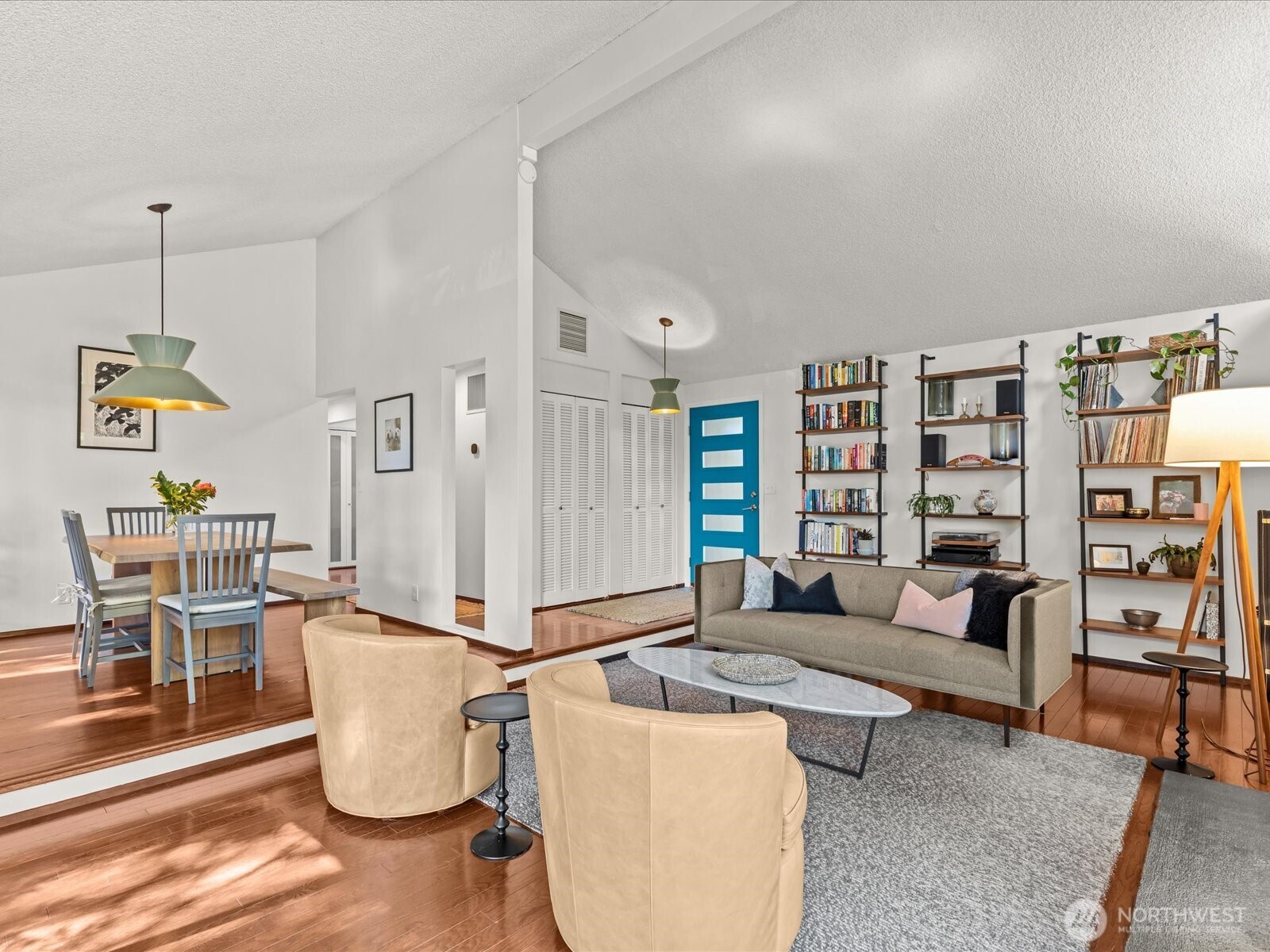 5925 NE 202nd Lane , Kenmore, WA 98208-8508