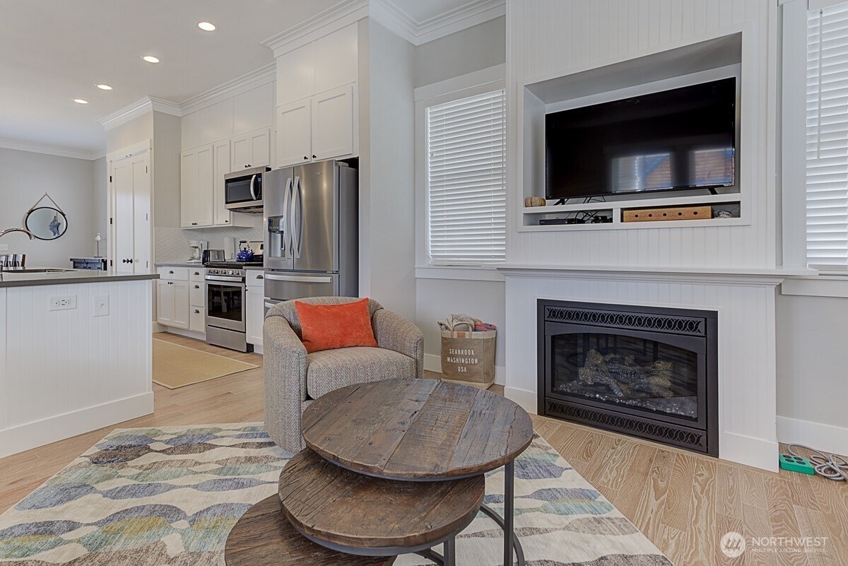 114 Horizon Street , Pacific Beach, WA 98571