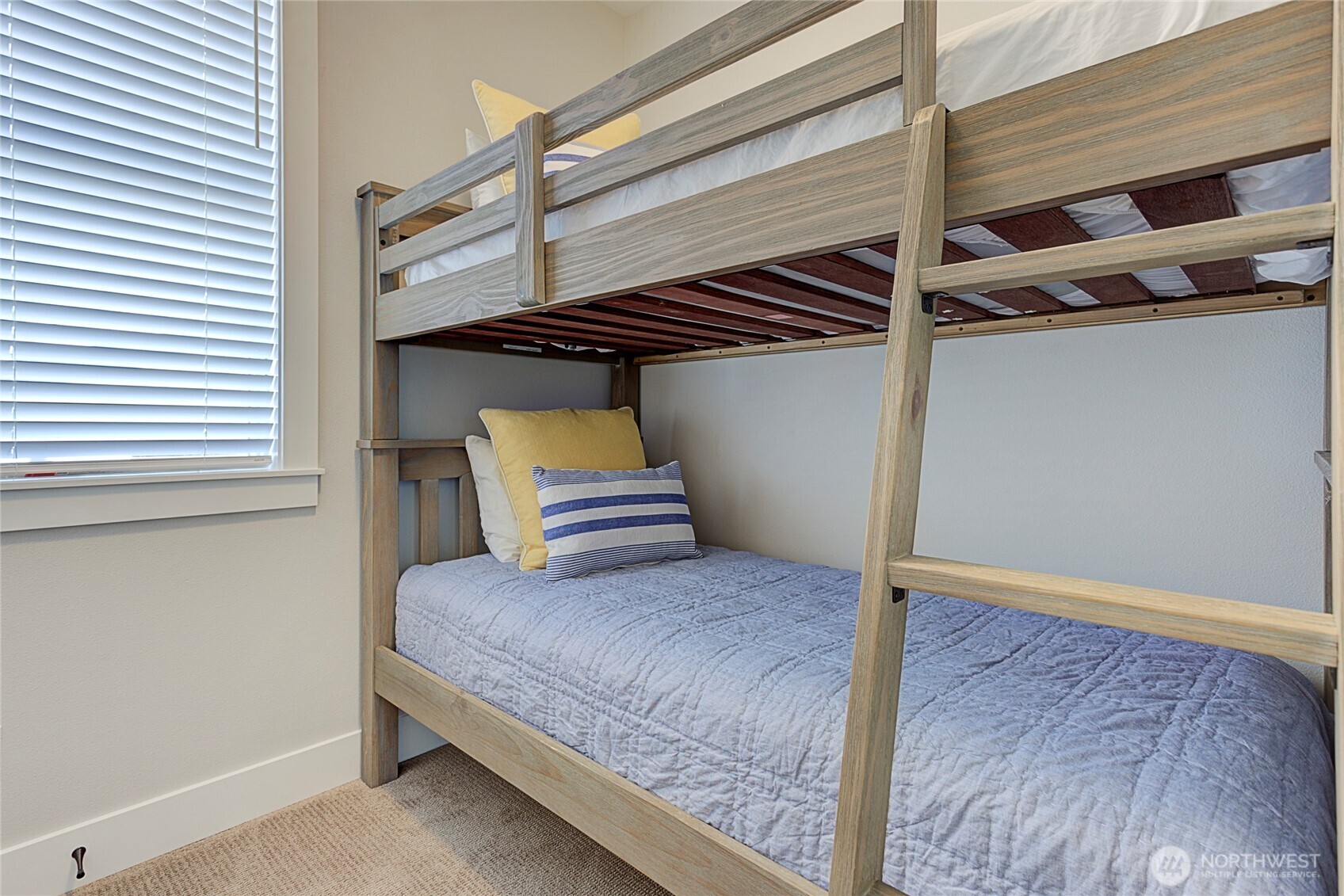 114 Horizon Street , Pacific Beach, WA 98571