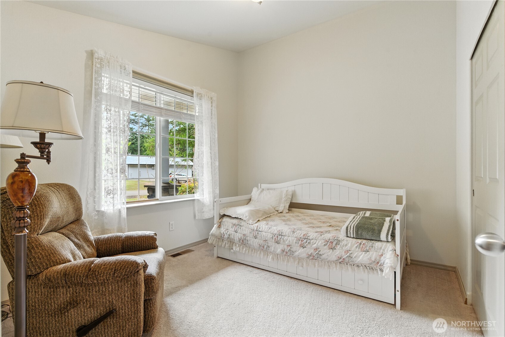 30 E Ballycastle Way , Shelton, WA 98584