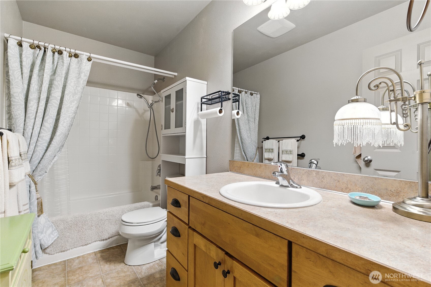 30 E Ballycastle Way , Shelton, WA 98584