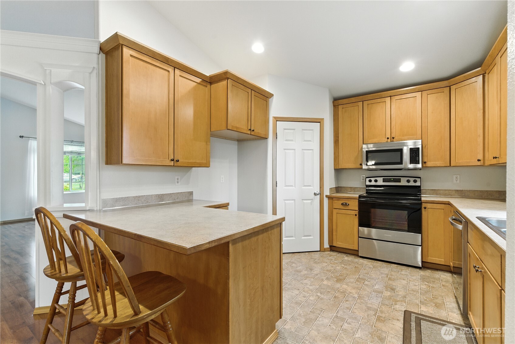 30 E Ballycastle Way , Shelton, WA 98584