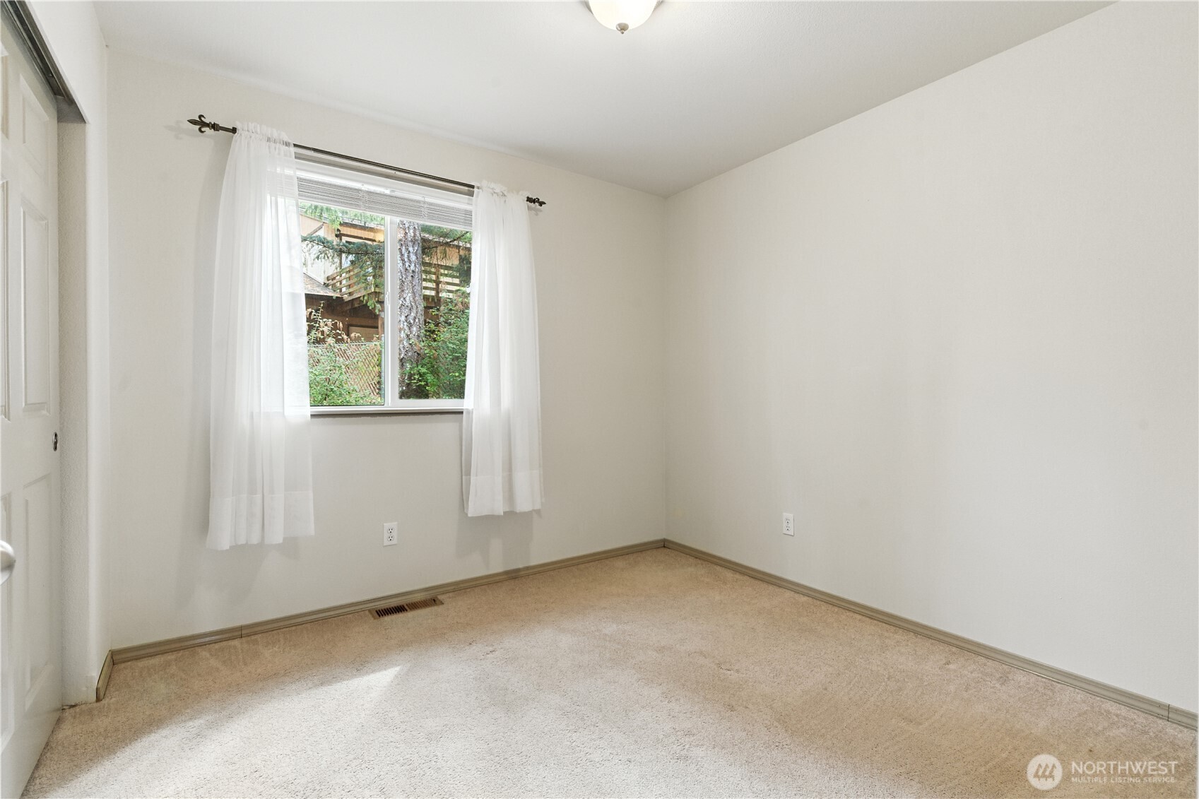 30 E Ballycastle Way , Shelton, WA 98584