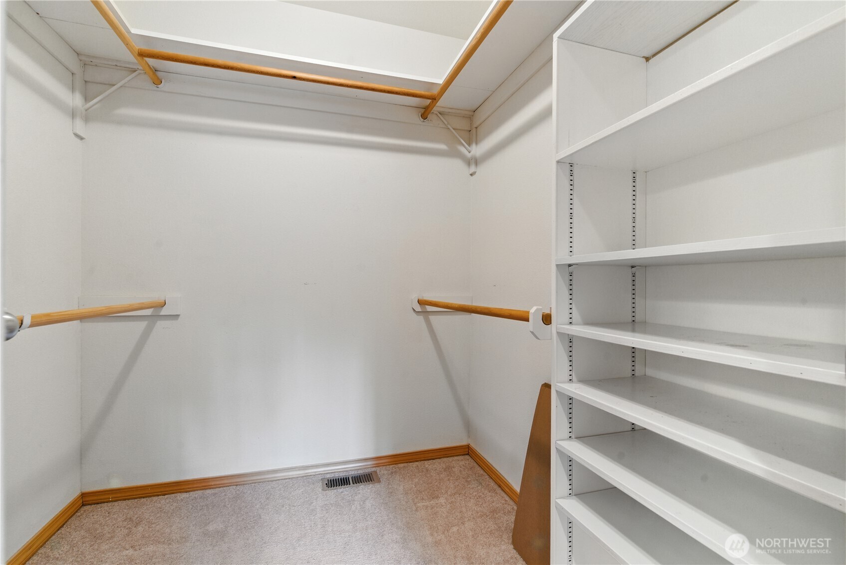 30 E Ballycastle Way , Shelton, WA 98584