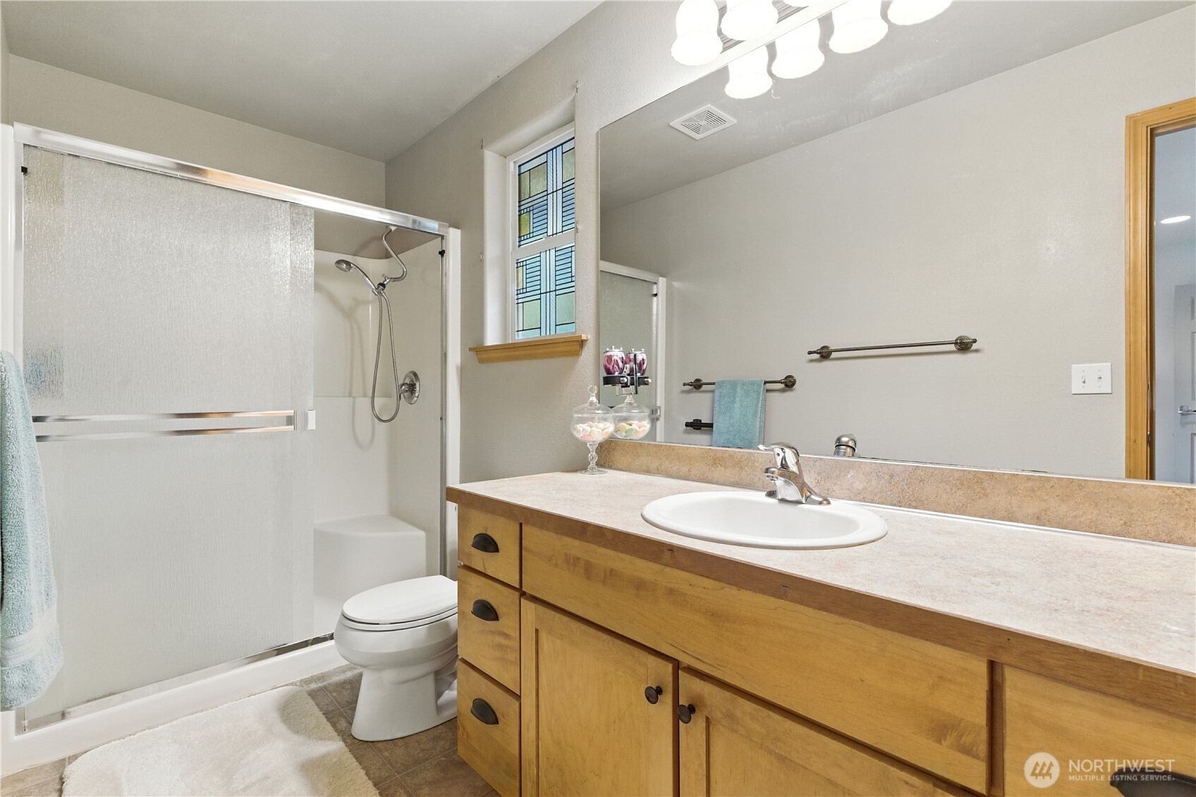 30 E Ballycastle Way , Shelton, WA 98584