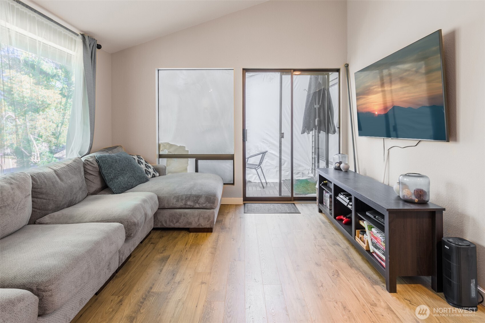 130 SW 116th Street #F32, Seattle, WA 98146