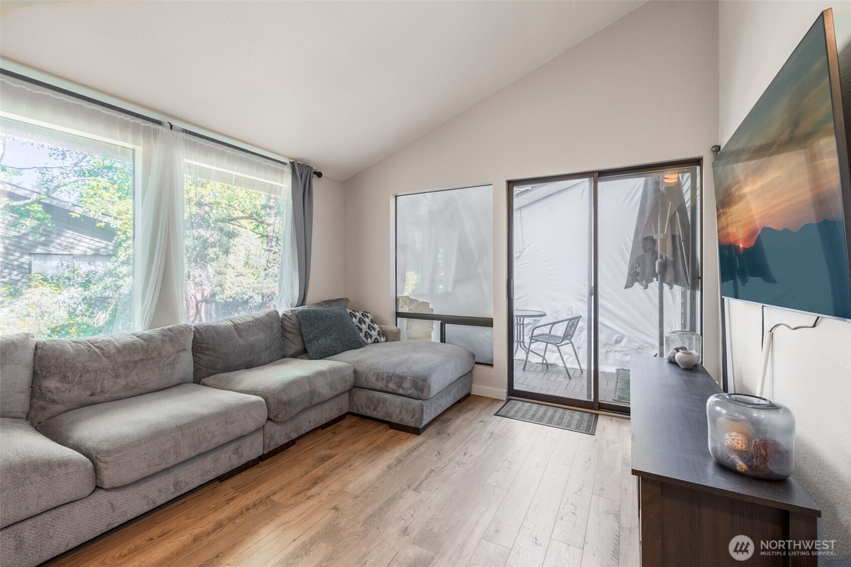 130 SW 116th Street #F32, Seattle, WA 98146