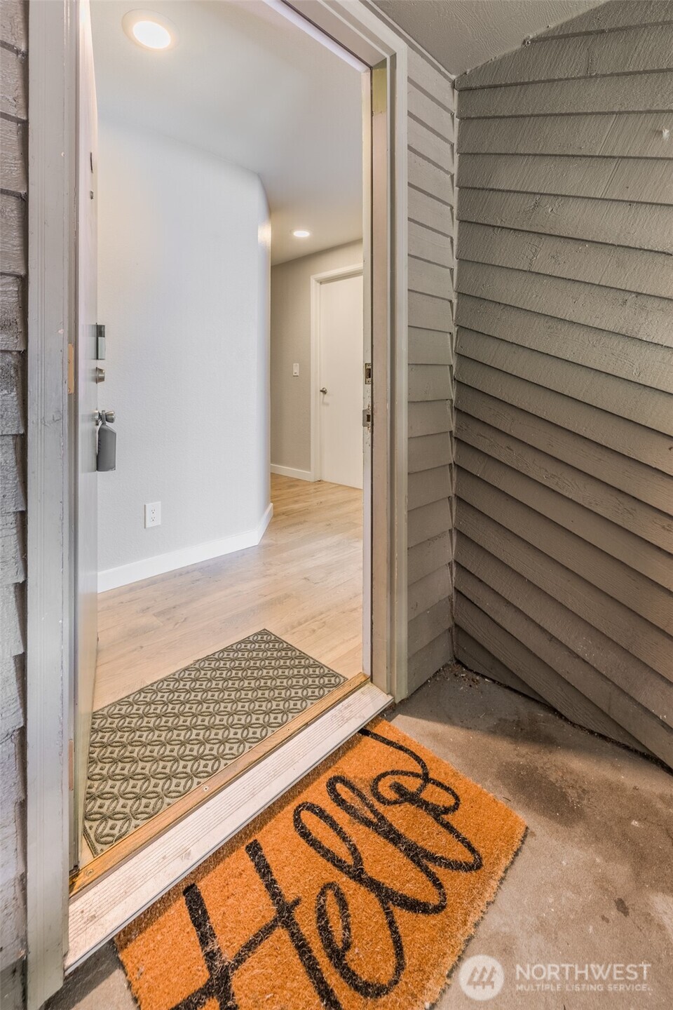 130 SW 116th Street #F32, Seattle, WA 98146
