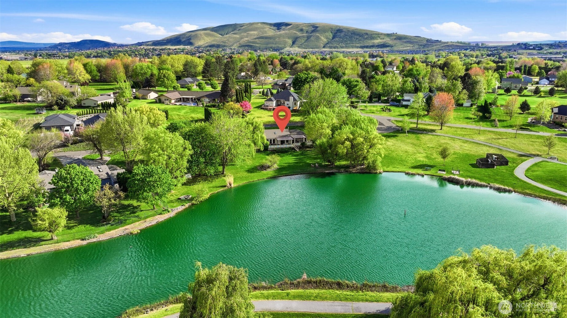 3413 Eastlake Drive , West Richland, WA 99353