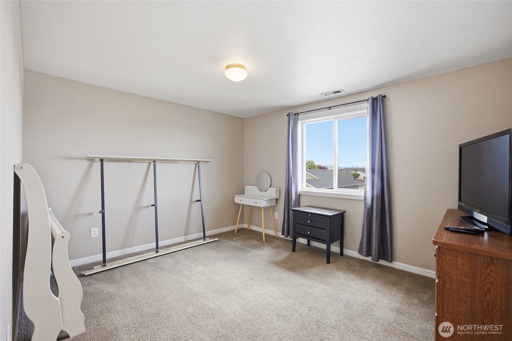 802 Willow Avenue NE, Quincy, WA 98848