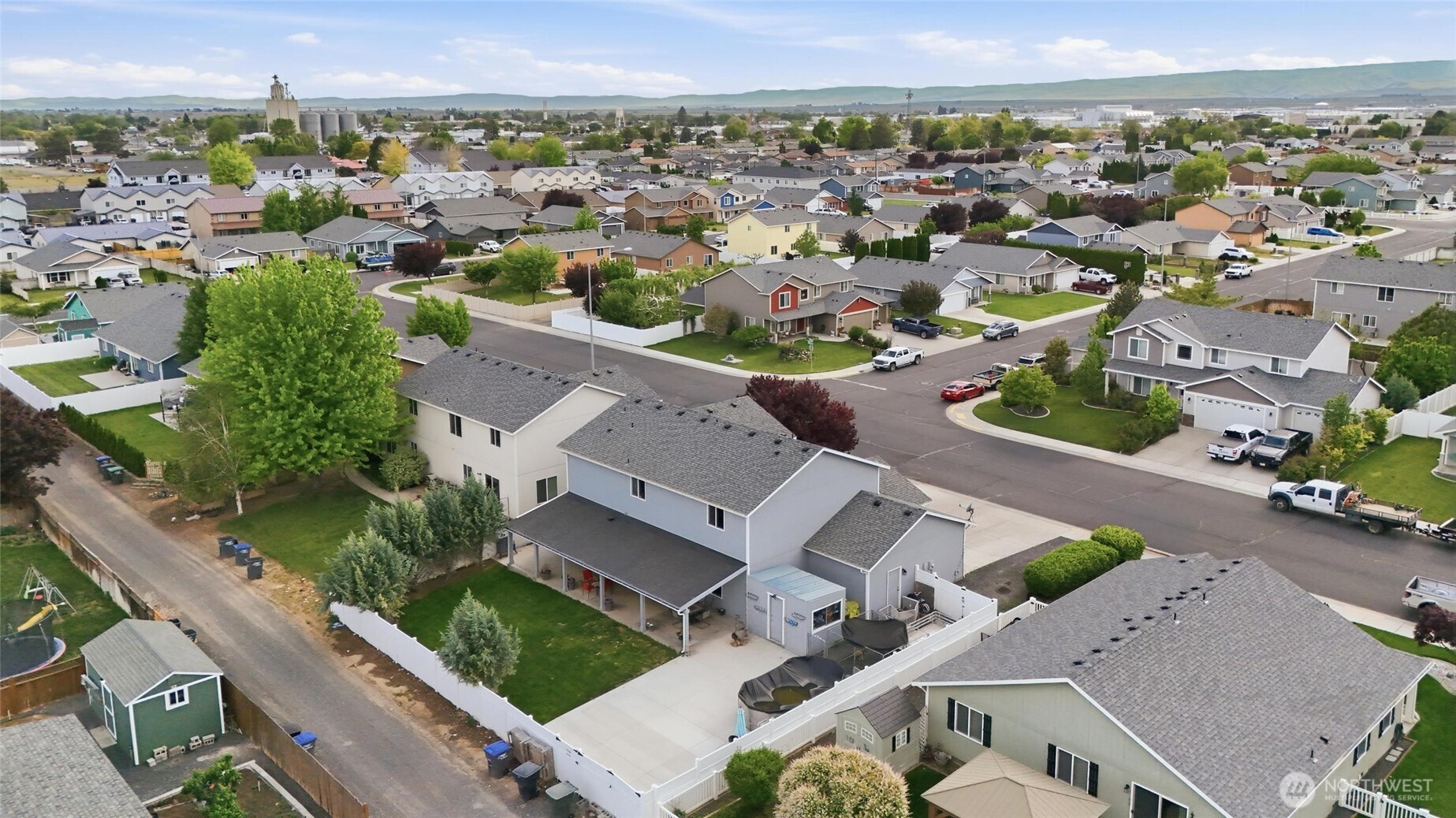 802 Willow Avenue NE, Quincy, WA 98848