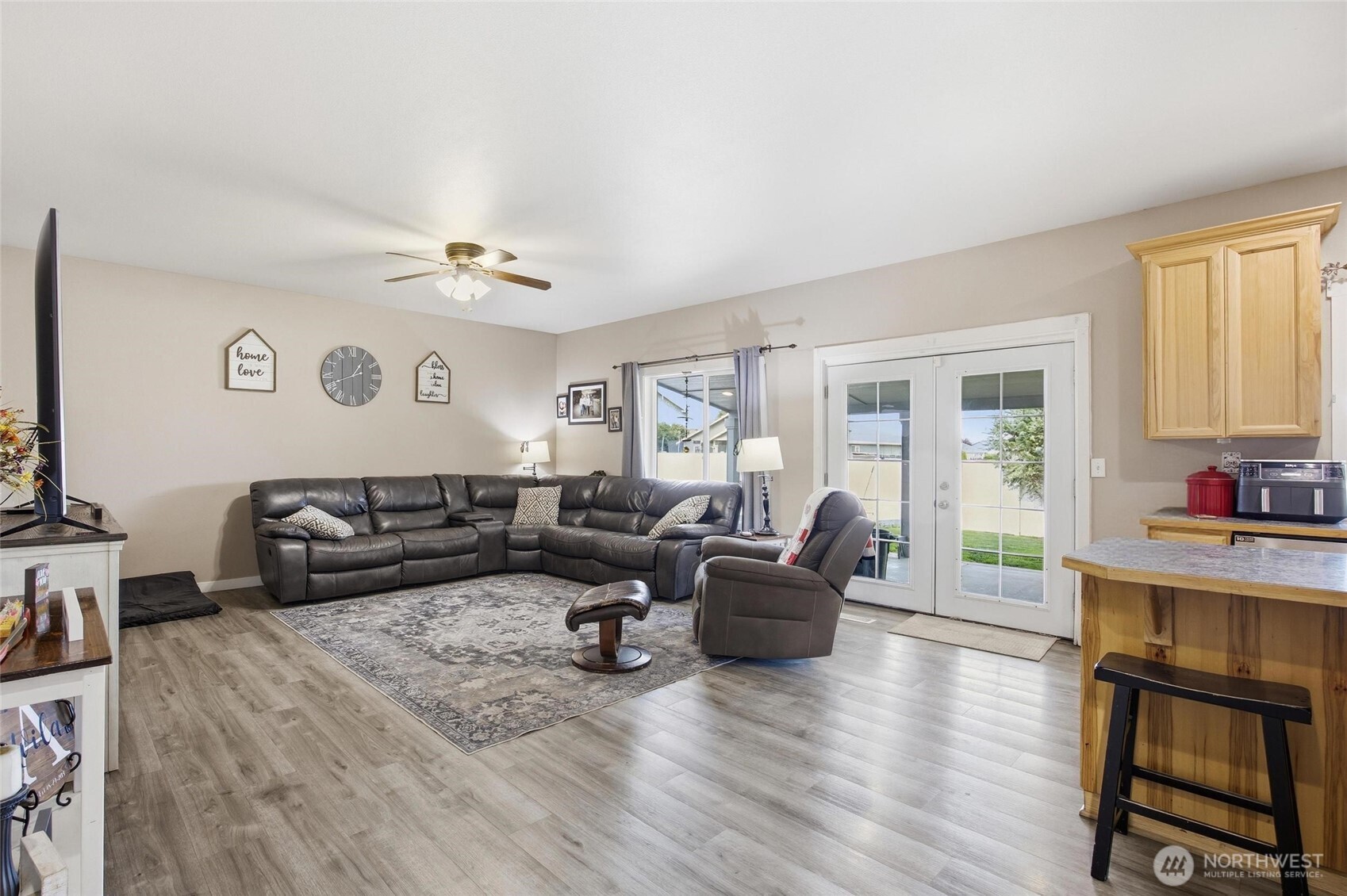 802 Willow Avenue NE, Quincy, WA 98848