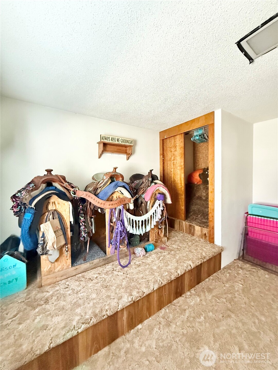 522 Golden Street , Oroville, WA 98844