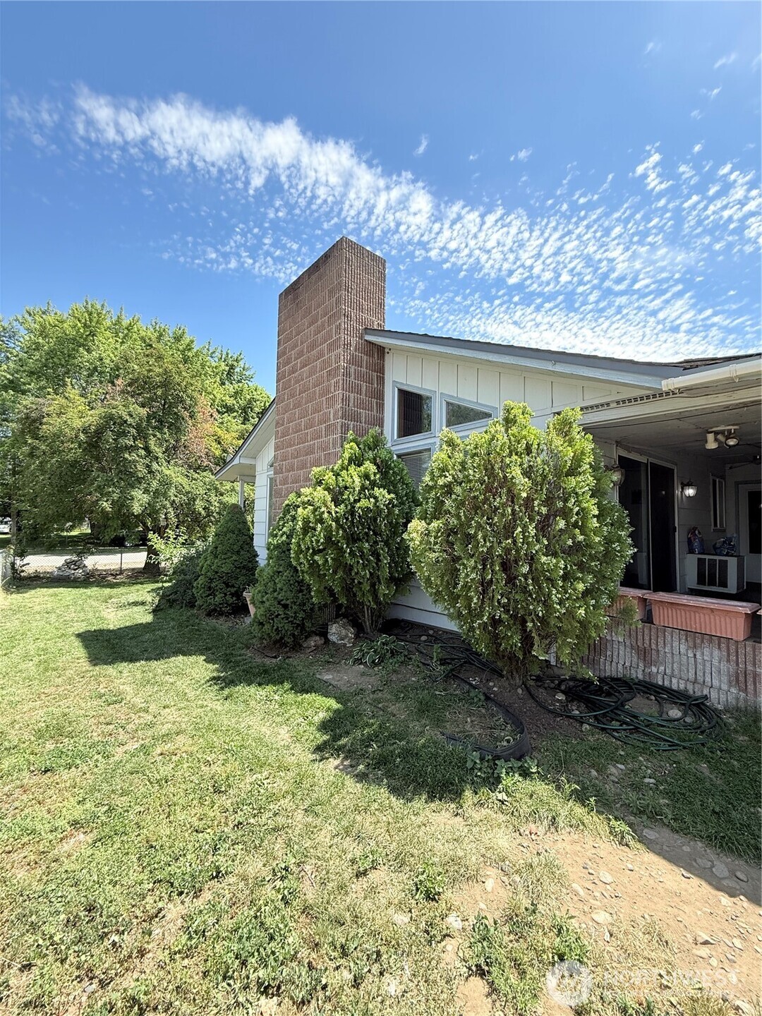 522 Golden Street , Oroville, WA 98844