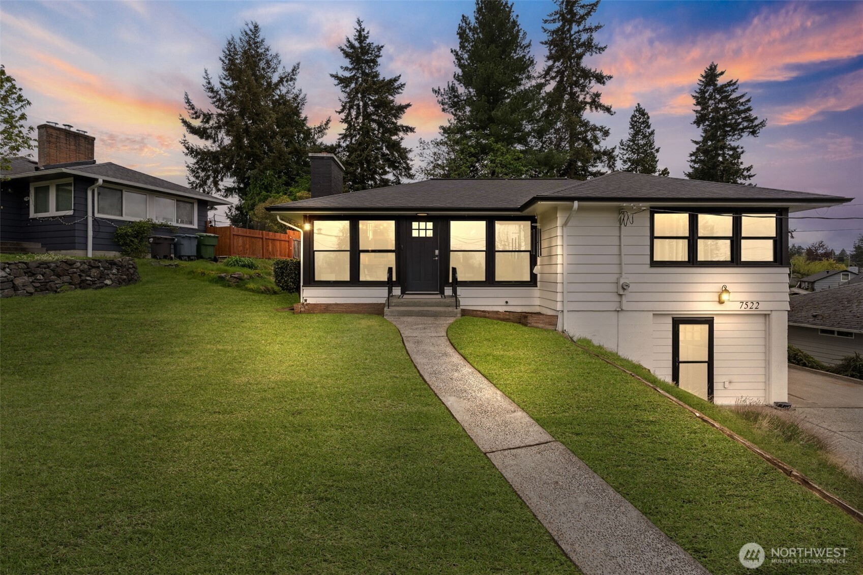 7522 Olympus Drive W, Tacoma, WA 98466-3526