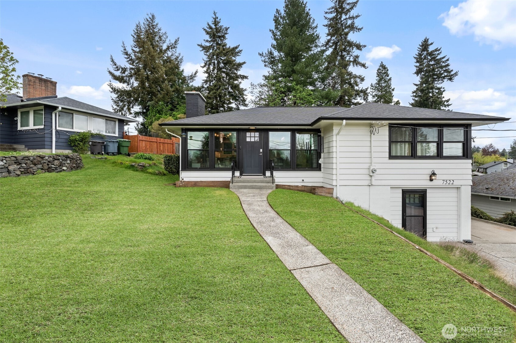 7522 Olympus Drive W, Tacoma, WA 98466-3526