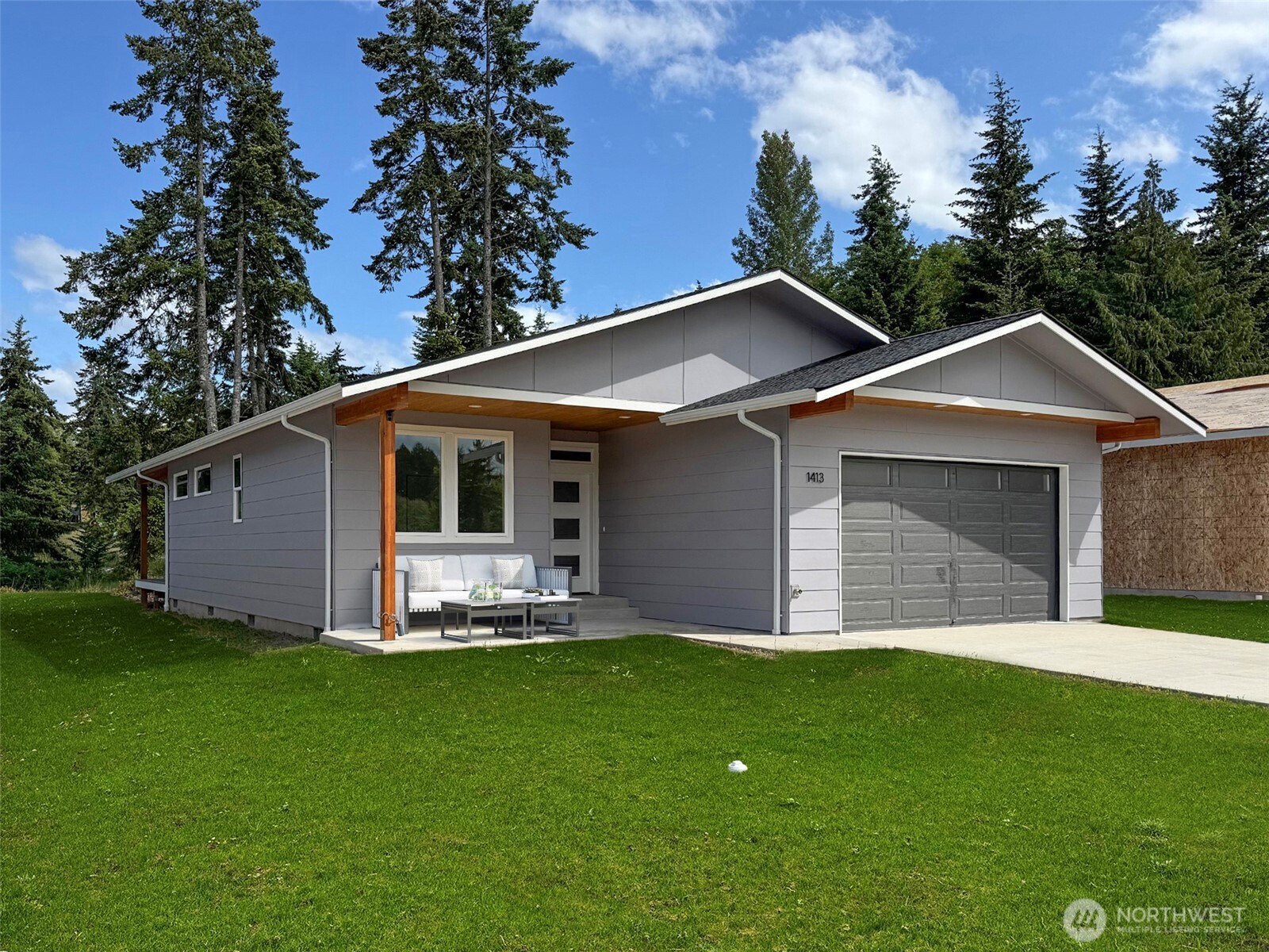 1413 Discovery Loop , Port Angeles, WA 98363