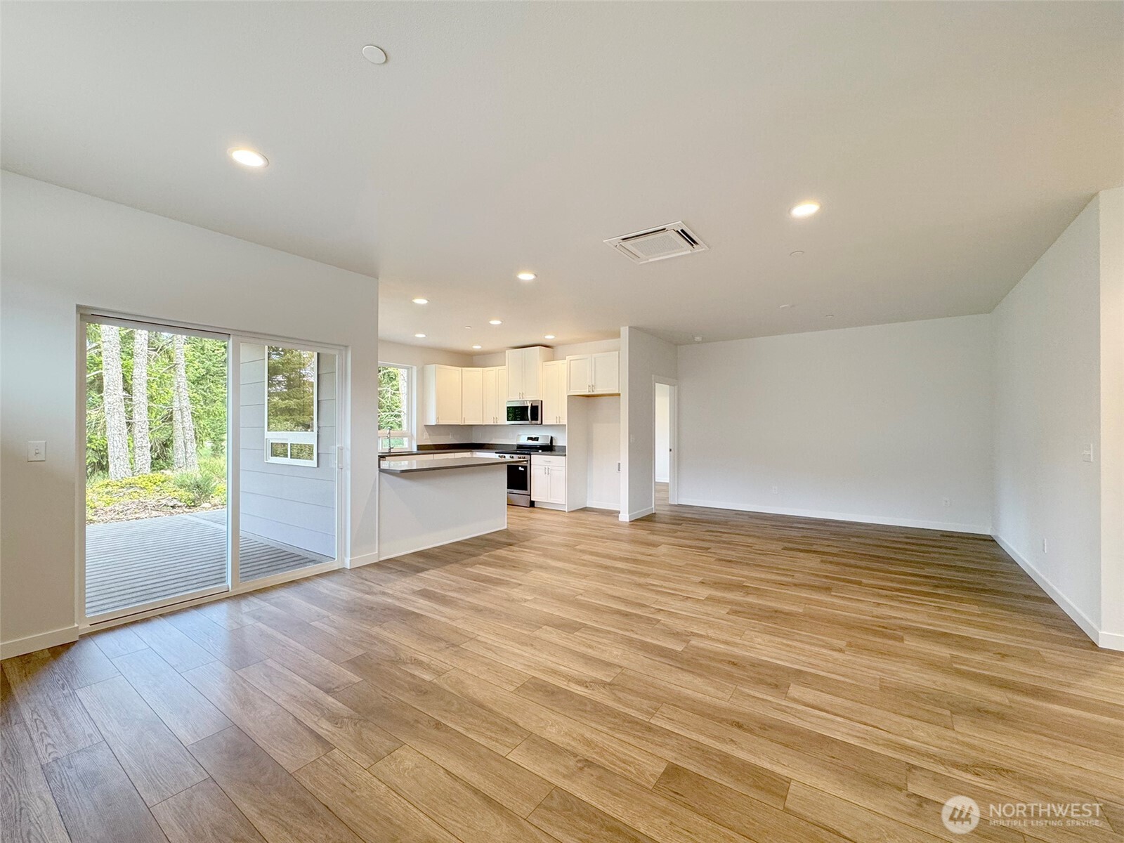 1413 Discovery Loop , Port Angeles, WA 98363
