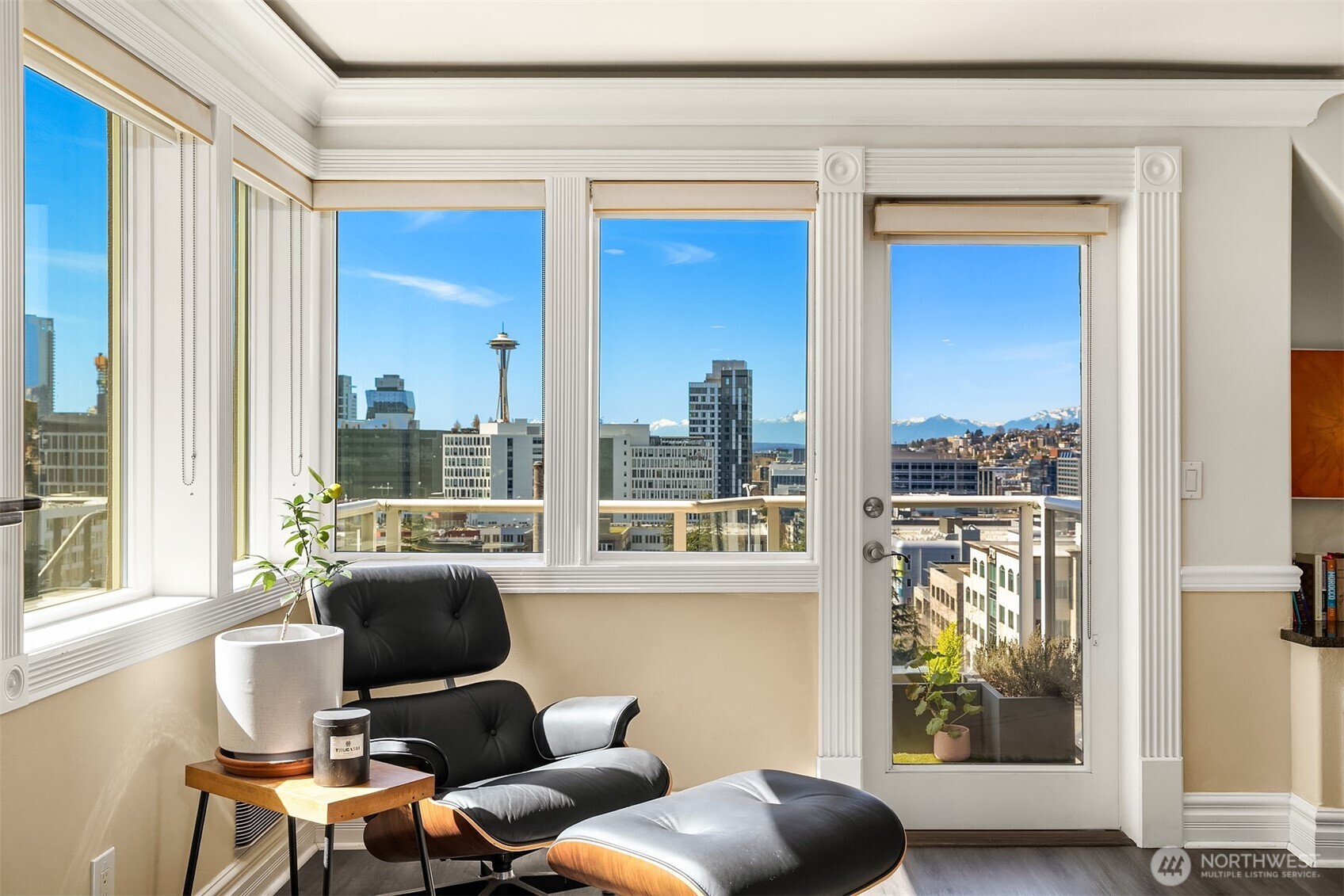 311 E Republican Street #201, Seattle, WA 98102