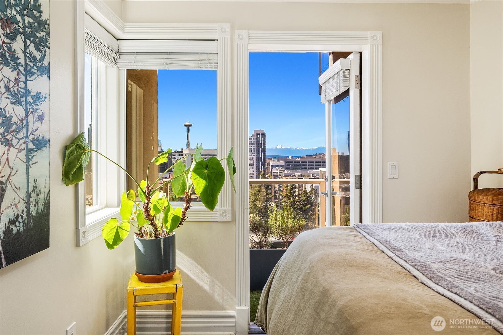 311 E Republican Street #201, Seattle, WA 98102