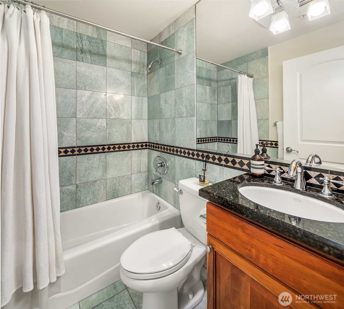 311 E Republican Street #201, Seattle, WA 98102