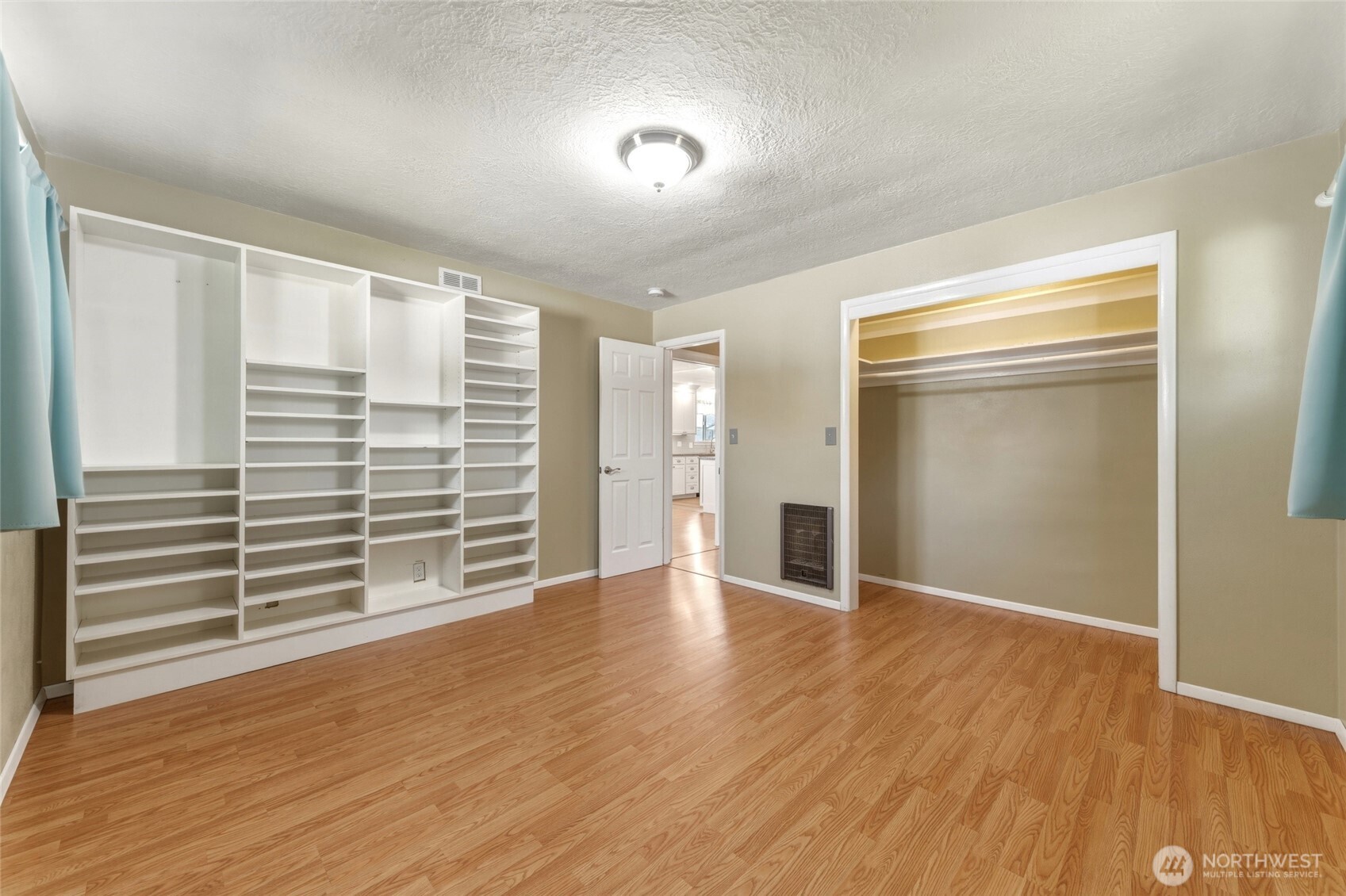 636 Pierce Street , Milton-Freewater, OR 97862